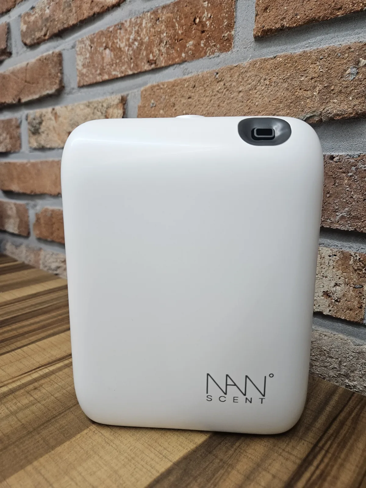NANO-20V 콤팩트 전자디퓨저